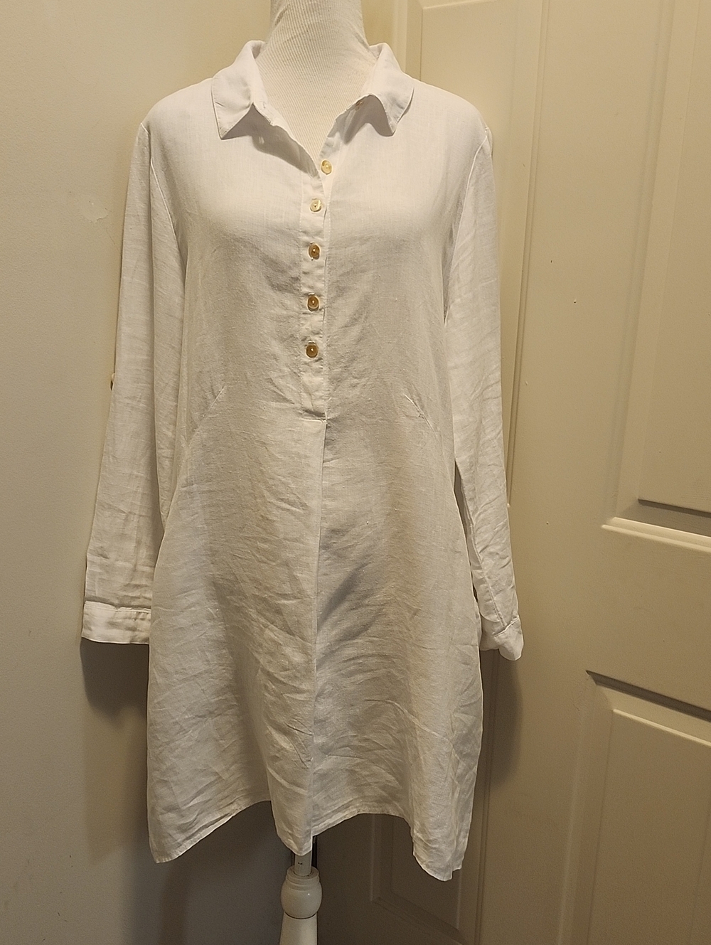 INAE Collection women's tab sleeve dress with pockets 100% Linen Dress White